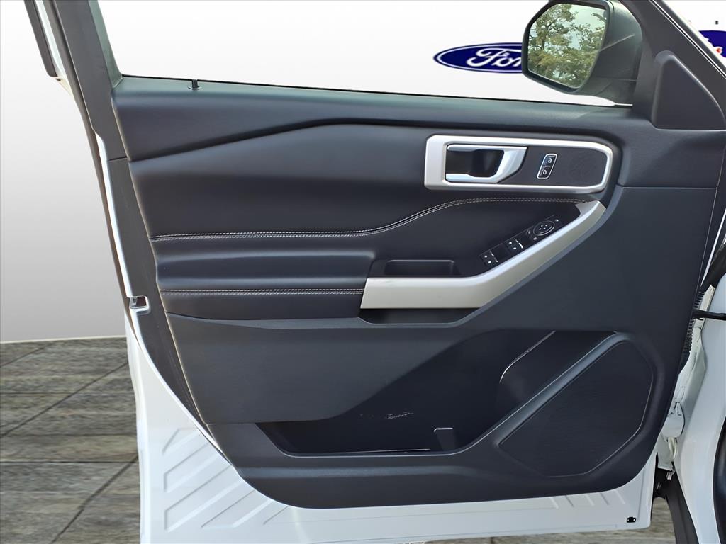 Used Car 2022 Ford Explorer  Xlt For Sale Under $30,000 In Bastrop, Texas