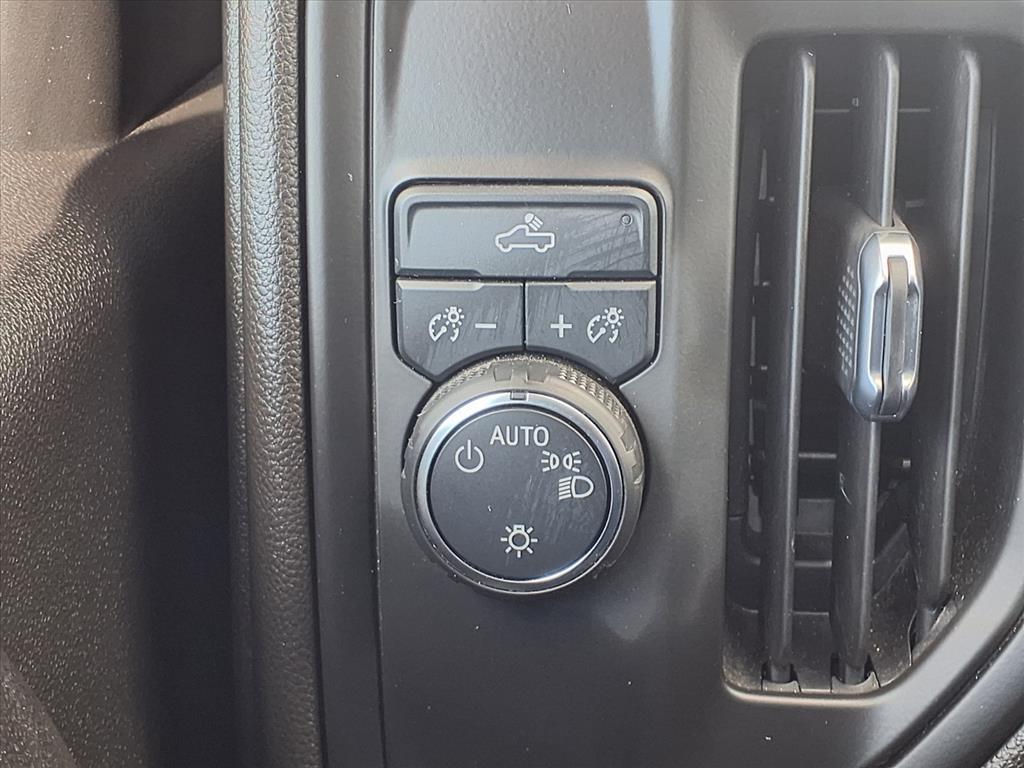 Used Car 2022 Chevrolet Silverado 1500  Custom For Sale Under $40,000 In Bastrop, Texas