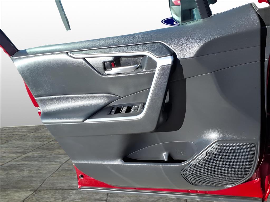 Used Car 2021 Toyota Rav4  Xle For Sale Under $30,000 In Bastrop, Texas