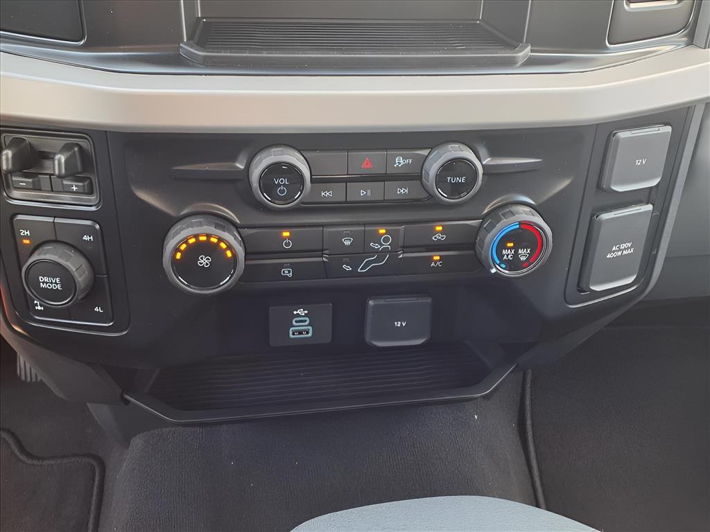 New Car 2025 Ford F-250 Super Duty  Xlt For Sale In Bastrop, Texas