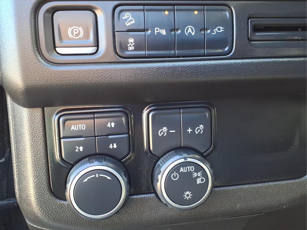 Used Car 2021 Chevrolet Tahoe  Z71 For Sale Under $40,000 In Bastrop, Texas