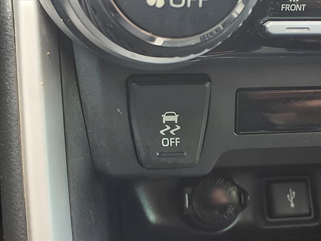Used Car 2021 Toyota Rav4  Xle For Sale Under $25,000 In Bastrop, Texas