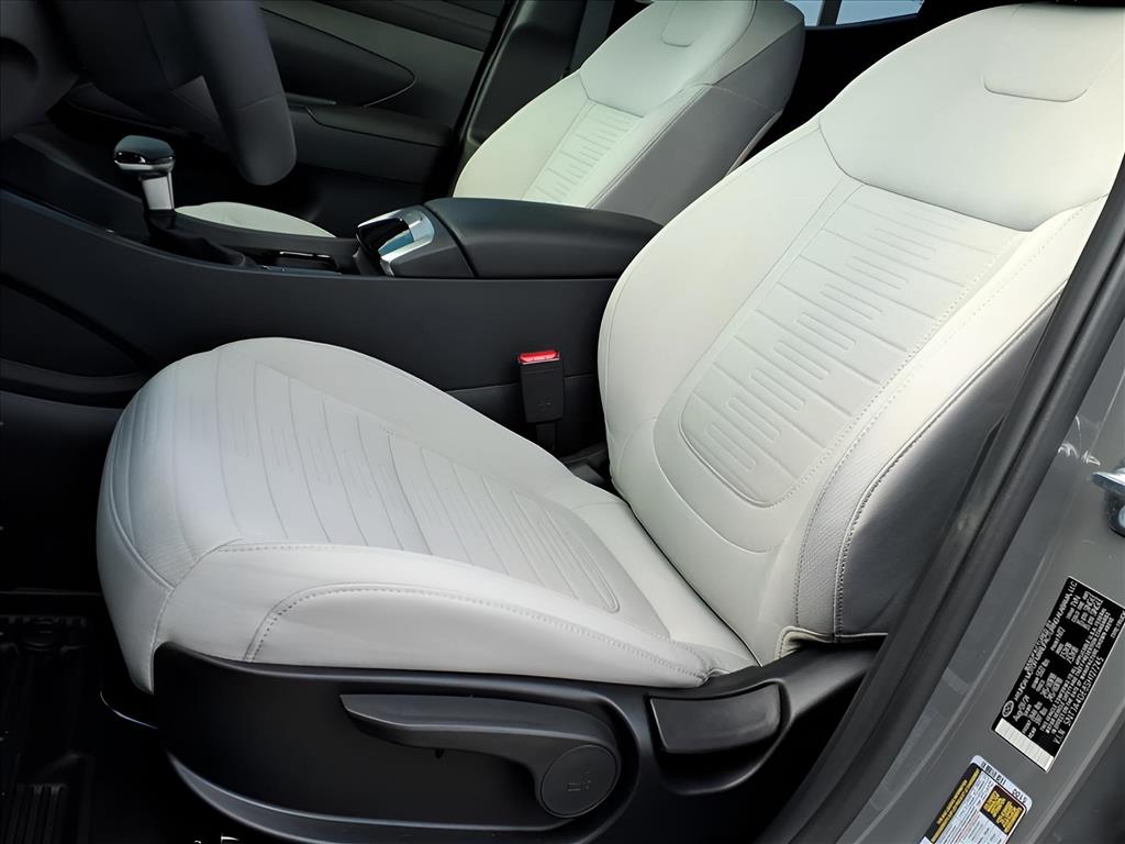 Used Car 2025 Hyundai Santa Cruz  Se For Sale Under $30,000 In Bastrop, Texas