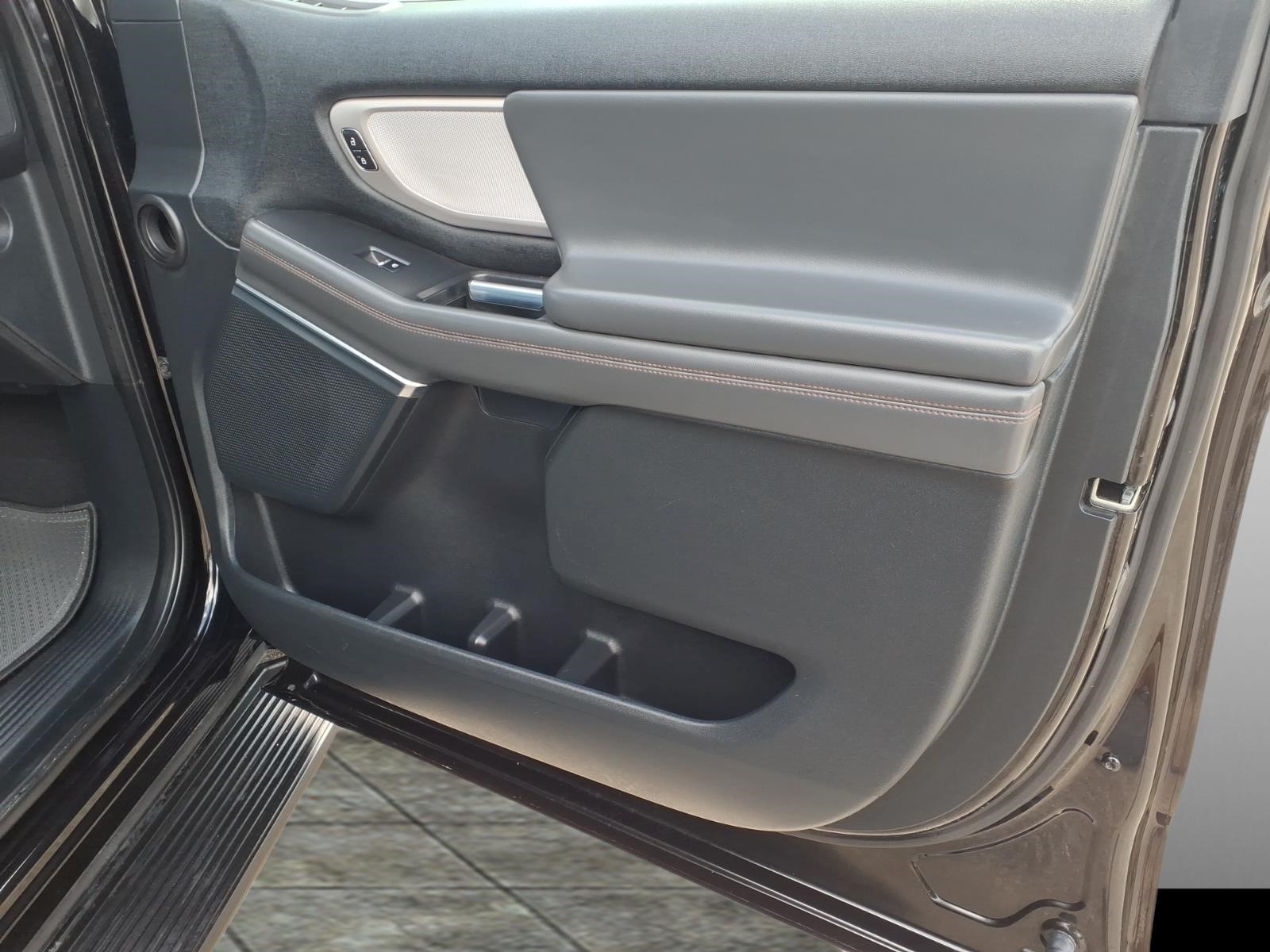 Used Car 2025 Ford Expedition  Active For Sale Under $60,000 In Bastrop, Texas