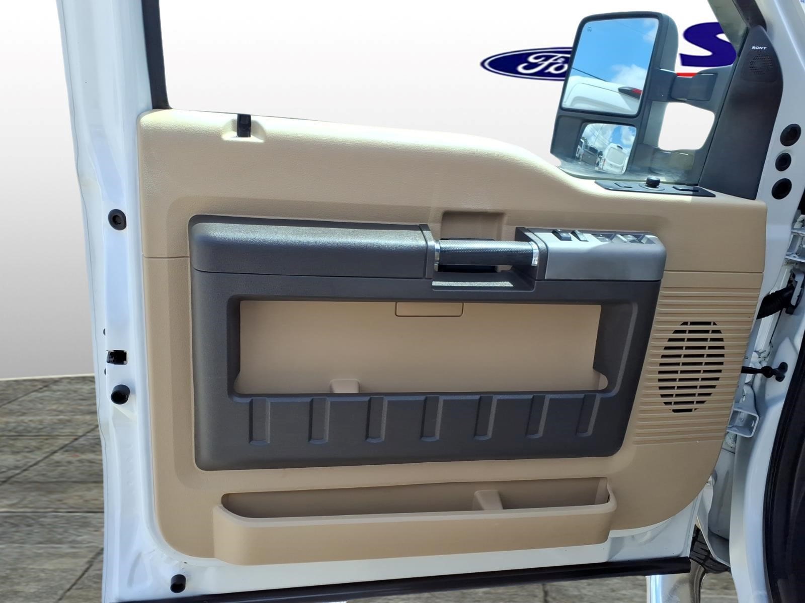 Used Car 2014 Ford F-250 Super Duty  Lariat For Sale Under $30,000 In Bastrop, Texas