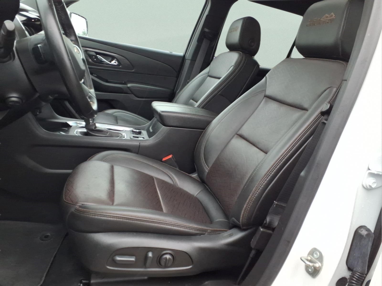 Used Car 2023 Chevrolet Traverse  High Country For Sale Under $40,000 In Bastrop, Texas
