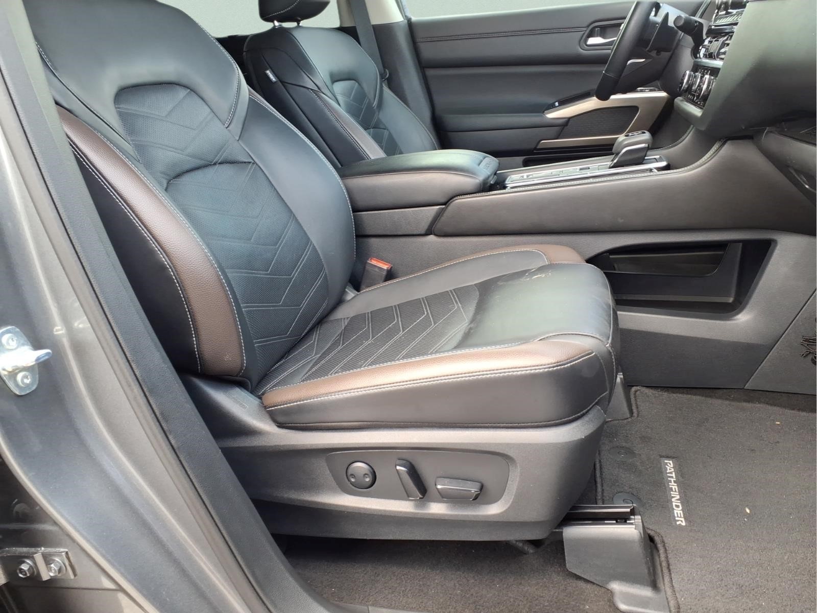 Used Car 2024 Nissan Pathfinder  Platinum For Sale Under $40,000 In Bastrop, Texas