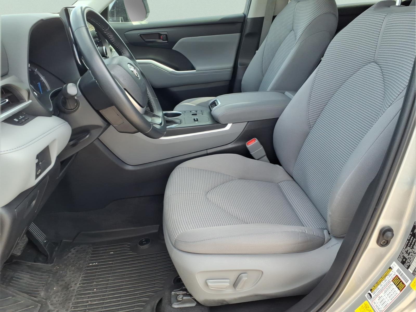 Used Car 2023 Toyota Highlander Hybrid  Le For Sale Under $35,000 In Bastrop, Texas