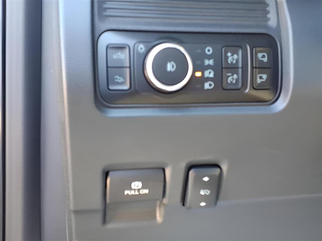 Used Car 2025 Ford F-250 Super Duty  Platinum For Sale Under $90,000 In Bastrop, Texas