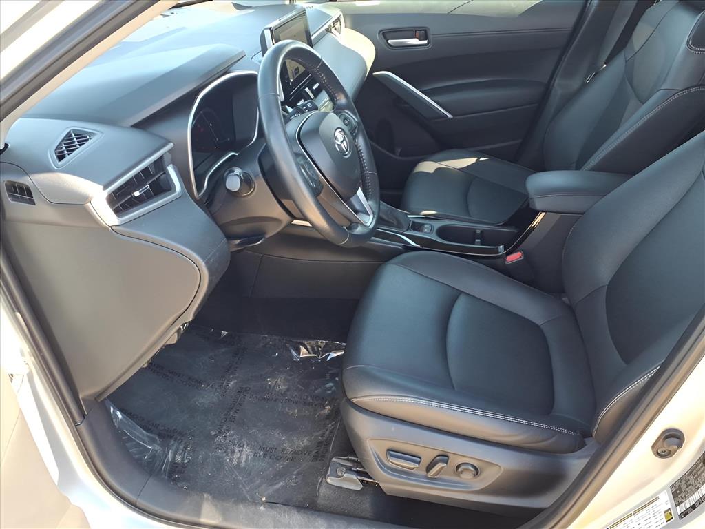 Used Car 2023 Toyota Corolla Cross  Xle For Sale Under $30,000 In Bastrop, Texas