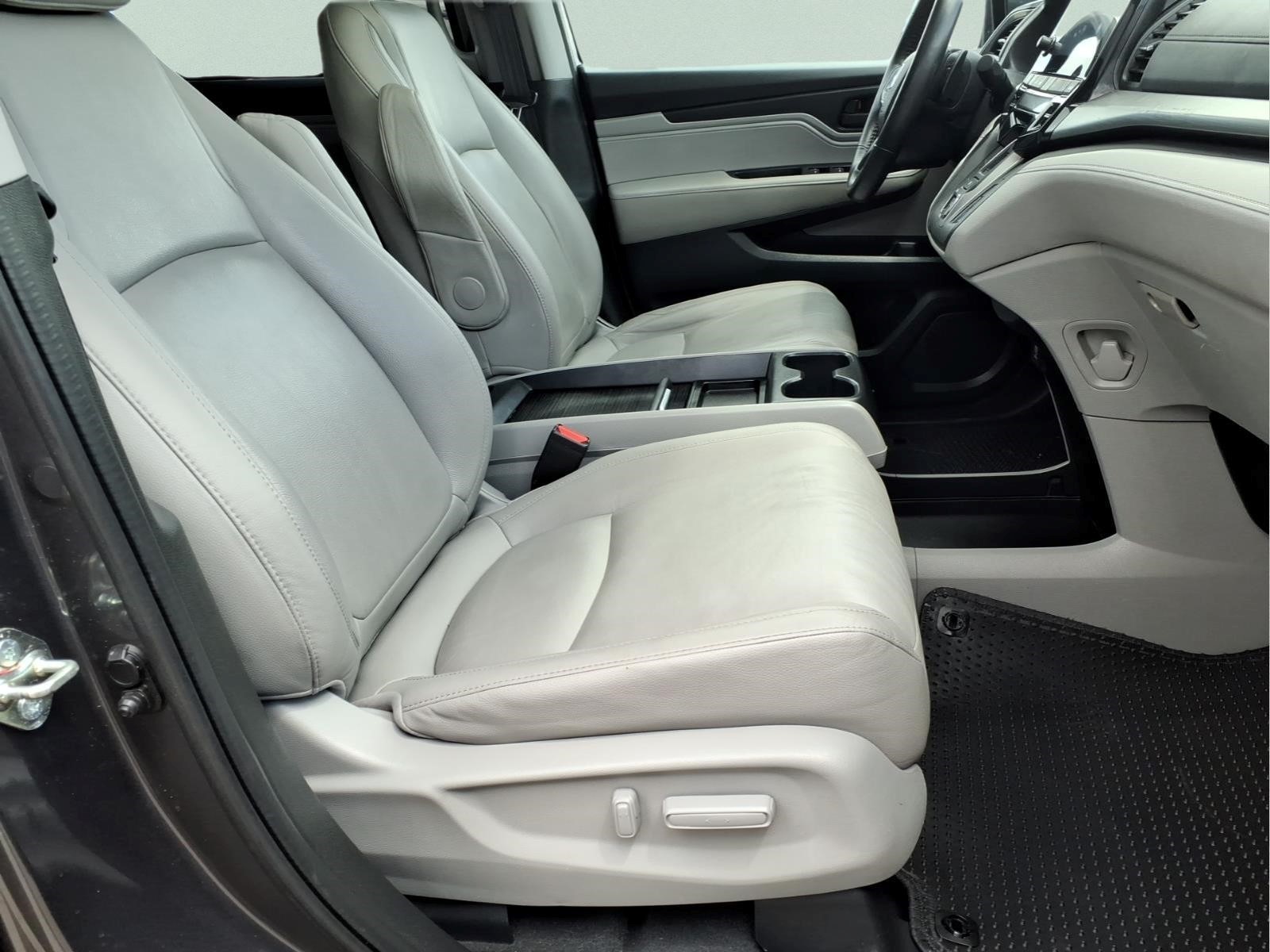 Used Car 2020 Honda Odyssey  Ex-l For Sale Under $25,000 In Bastrop, Texas