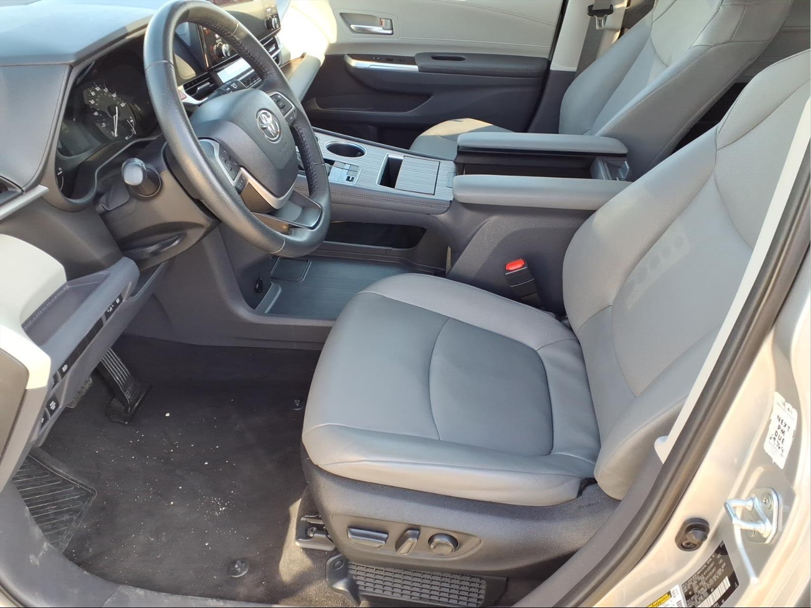 Used Car 2023 Toyota Sienna  Xle For Sale Under $40,000 In Bastrop, Texas
