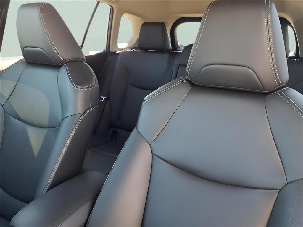 Used Car 2023 Toyota Corolla Cross  Xle For Sale Under $30,000 In Bastrop, Texas