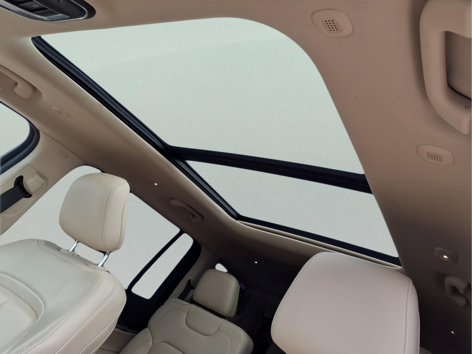 Used Car 2022 Jeep Grand Cherokee L  Limited For Sale Under $30,000 In Bastrop, Texas