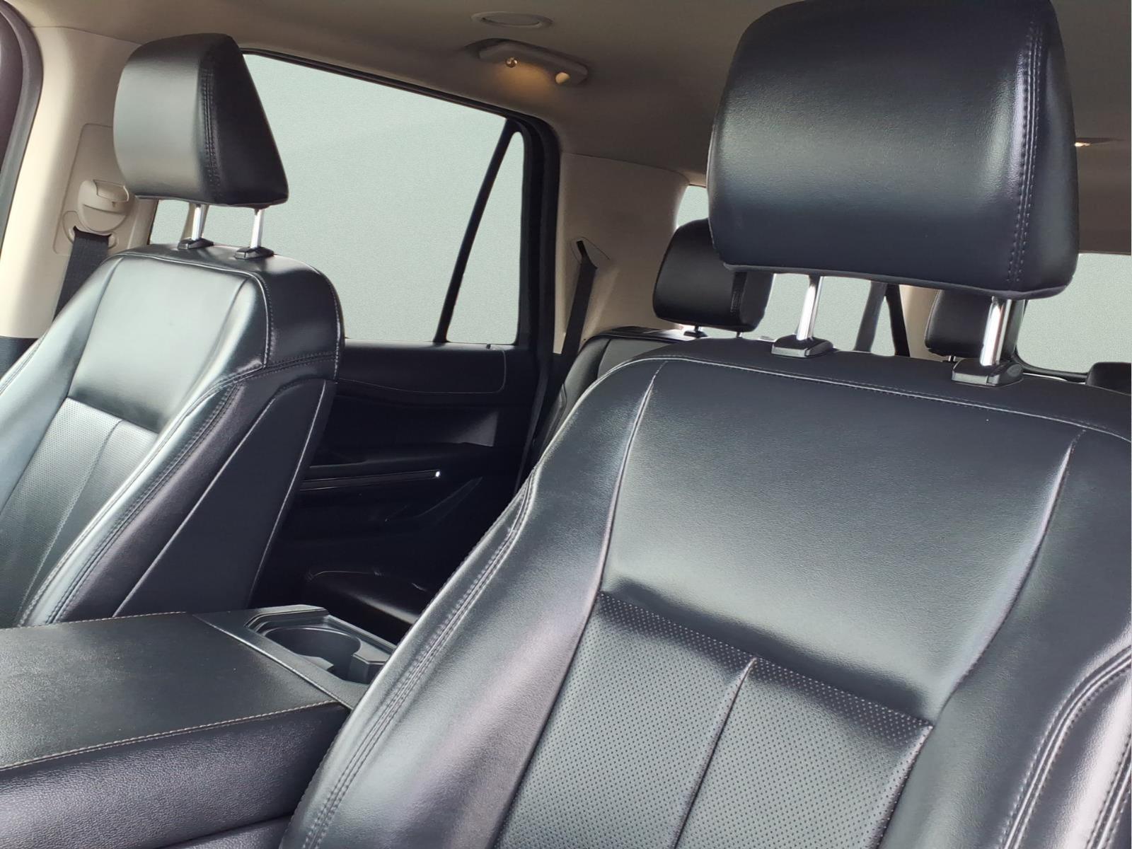 Used Car 2022 Ford Expedition Max  Xlt For Sale Under $40,000 In Bastrop, Texas