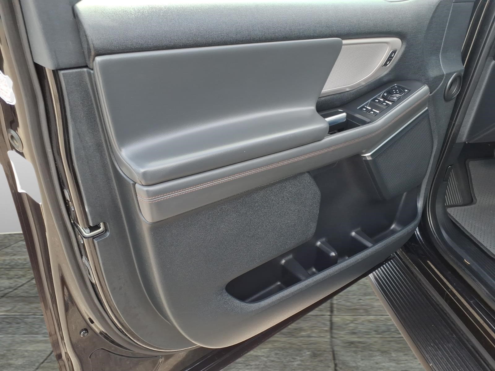 Used Car 2025 Ford Expedition  Active For Sale Under $60,000 In Bastrop, Texas