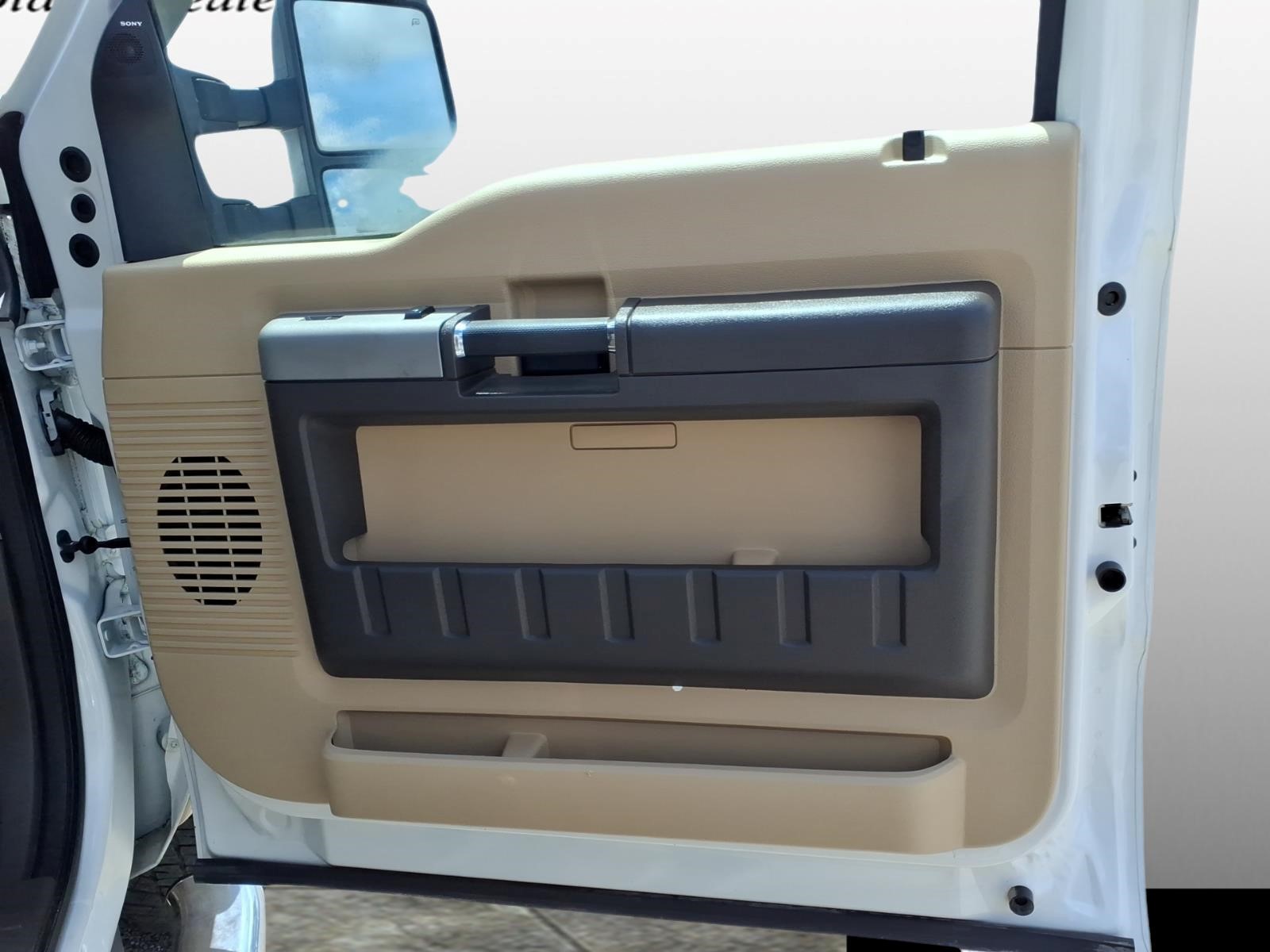 Used Car 2014 Ford F-250 Super Duty  Lariat For Sale Under $30,000 In Bastrop, Texas