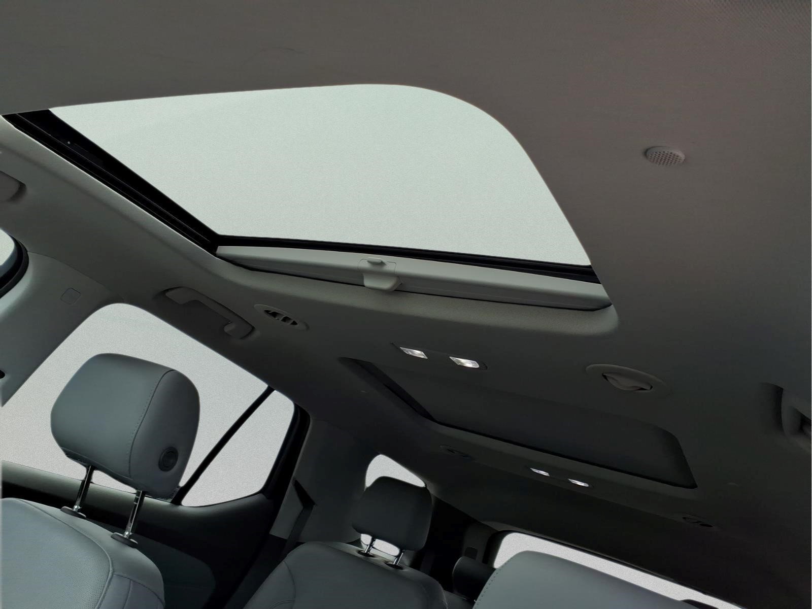 Used Car 2021 Chevrolet Traverse  Premier For Sale Under $30,000 In Bastrop, Texas