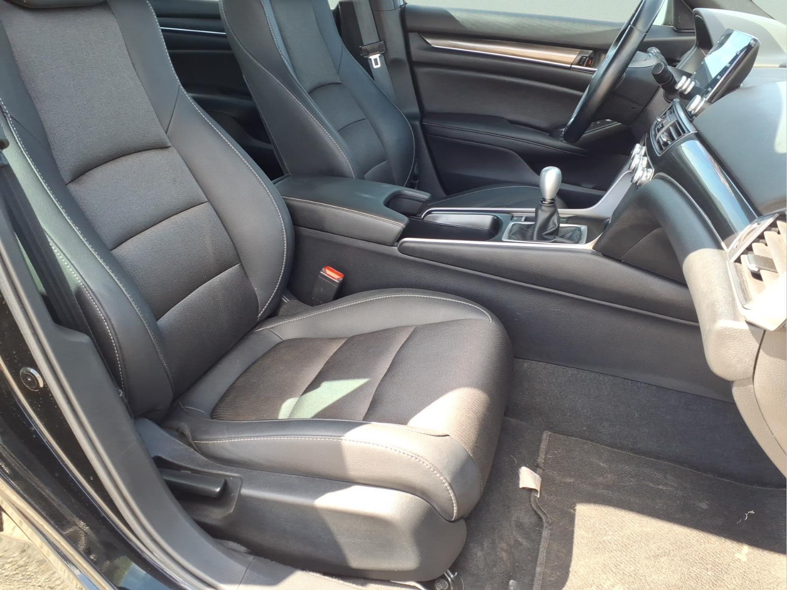 Used Car 2020 Honda Accord  Sport 2.0t For Sale Under $30,000 In Bastrop, Texas