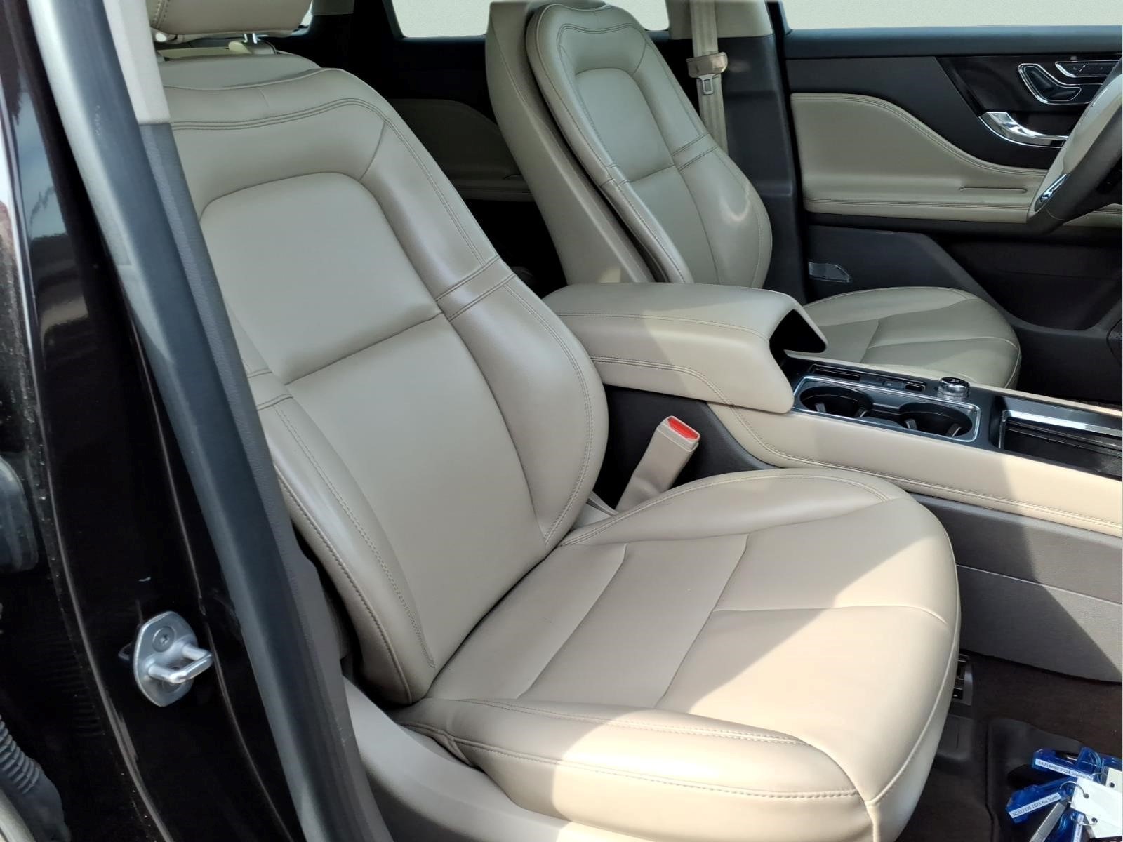 Used Car 2023 Lincoln Corsair  Standard For Sale Under $30,000 In Bastrop, Texas