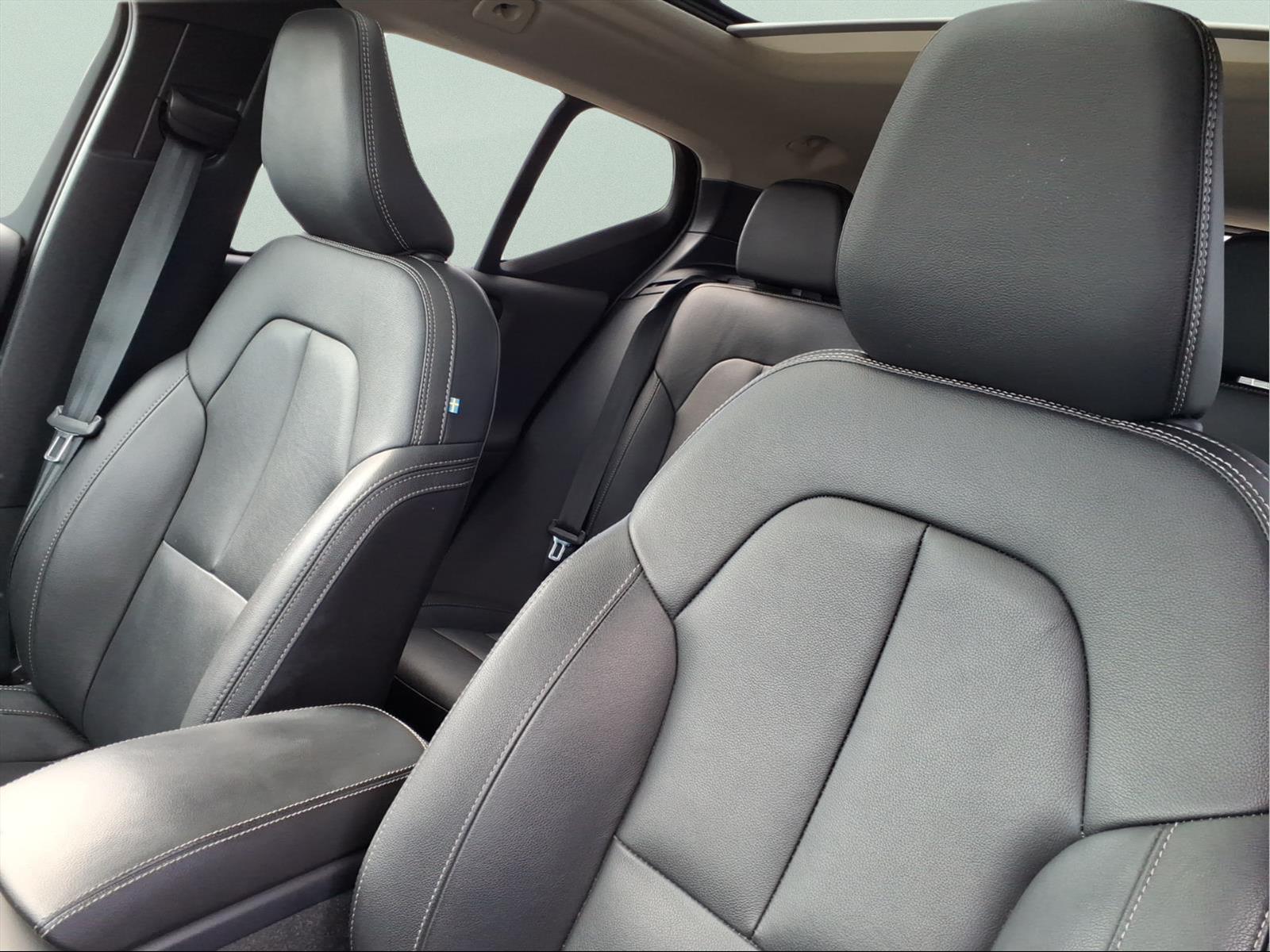 Used Car 2024 Volvo Xc40  B5 Plus Dark Theme For Sale Under $30,000 In Bastrop, Texas