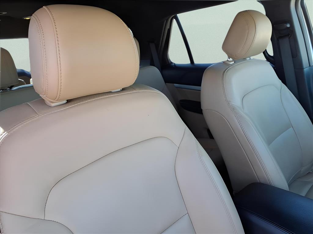 Used Car 2017 Ford Explorer  Xlt For Sale Under $12,000 In Bastrop, Texas