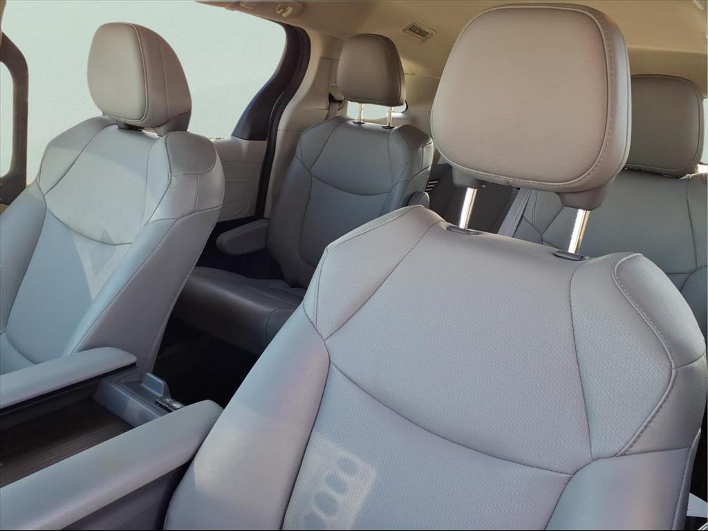 Used Car 2023 Toyota Sienna  Xle For Sale Under $40,000 In Bastrop, Texas