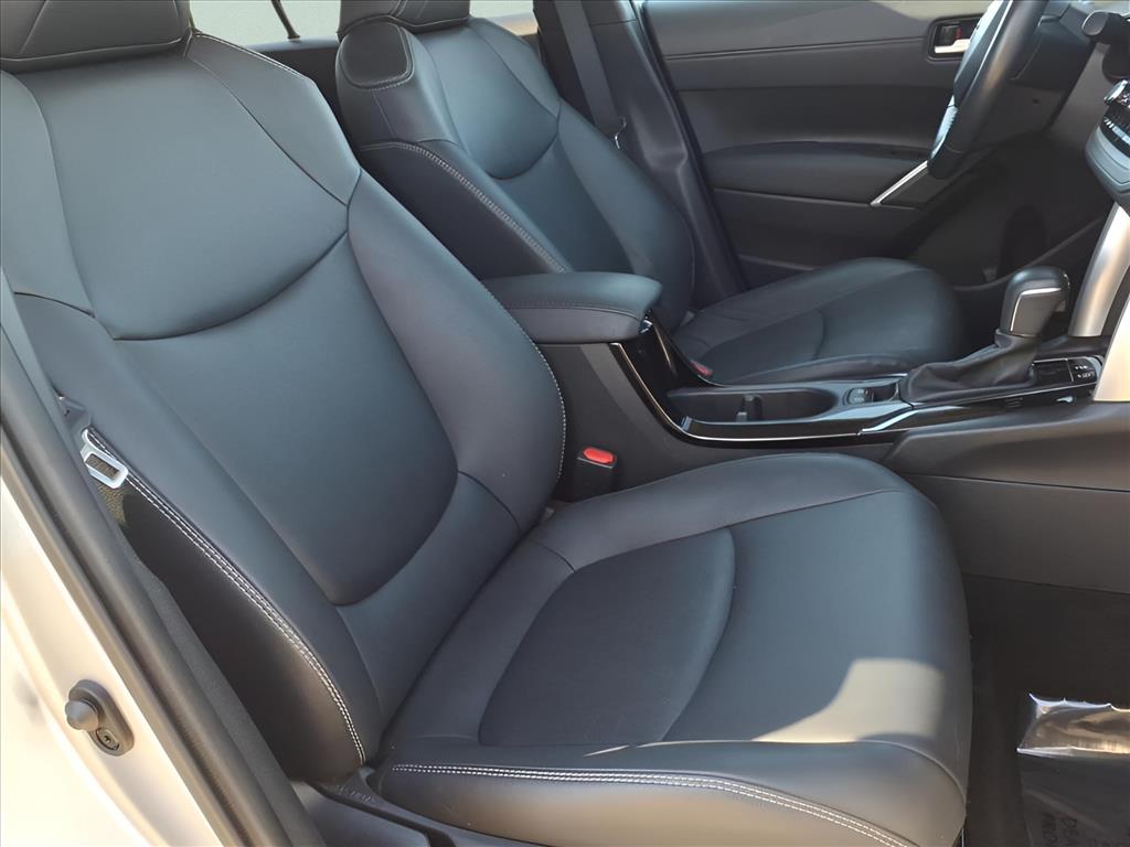 Used Car 2023 Toyota Corolla Cross  Xle For Sale Under $30,000 In Bastrop, Texas