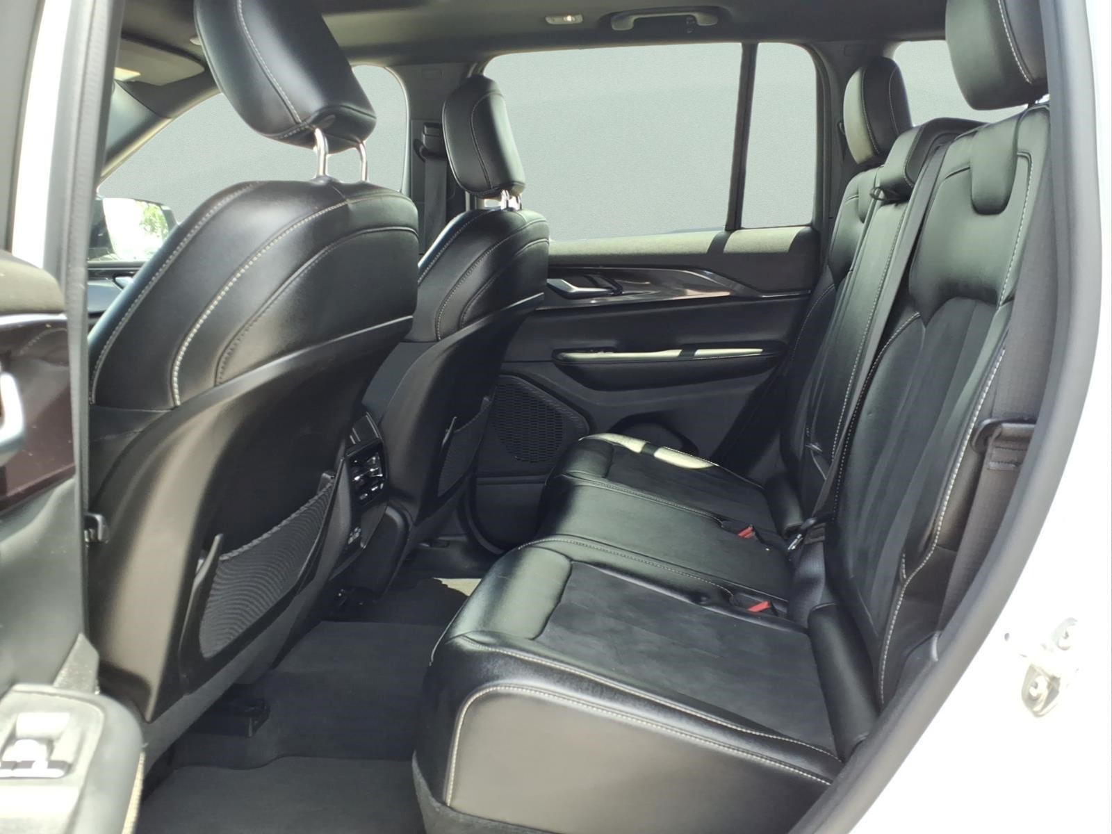 Used Car 2023 Jeep Grand Cherokee  Altitude X For Sale Under $35,000 In Bastrop, Texas