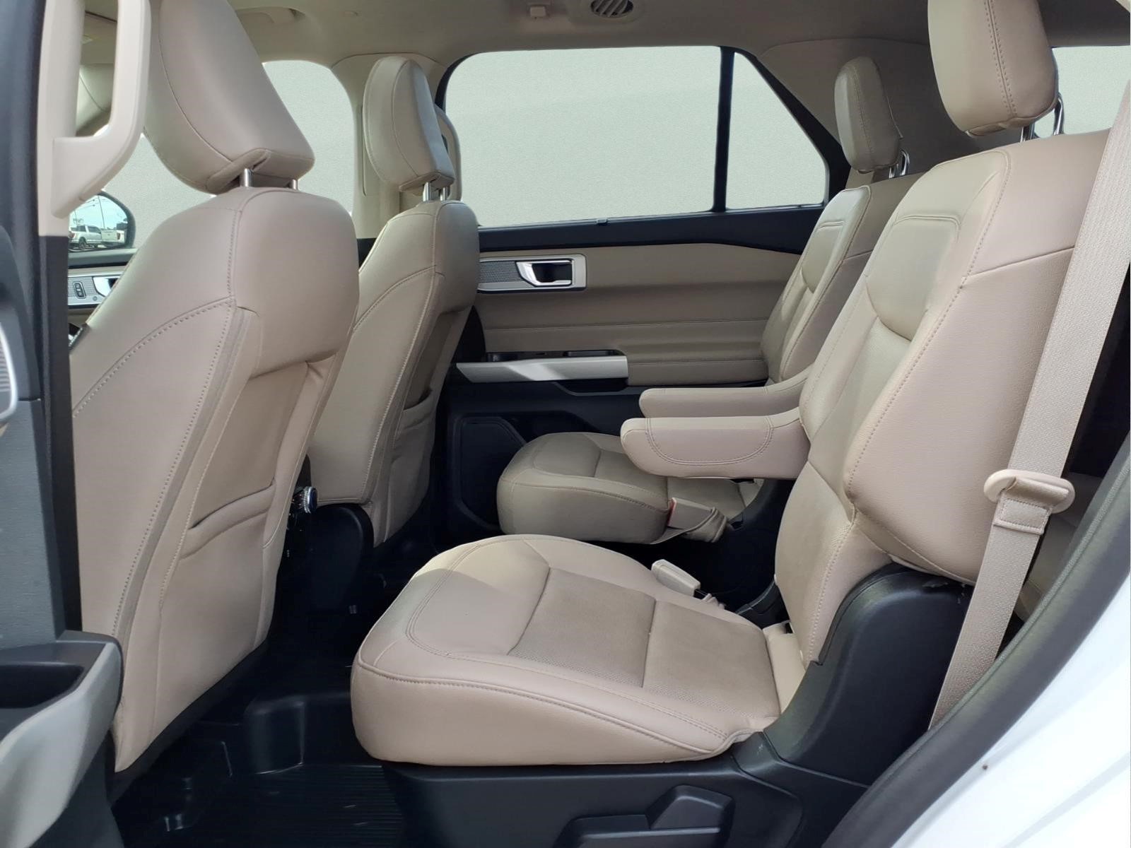 Used Car 2021 Ford Explorer Hybrid  Limited For Sale Under $30,000 In Bastrop, Texas