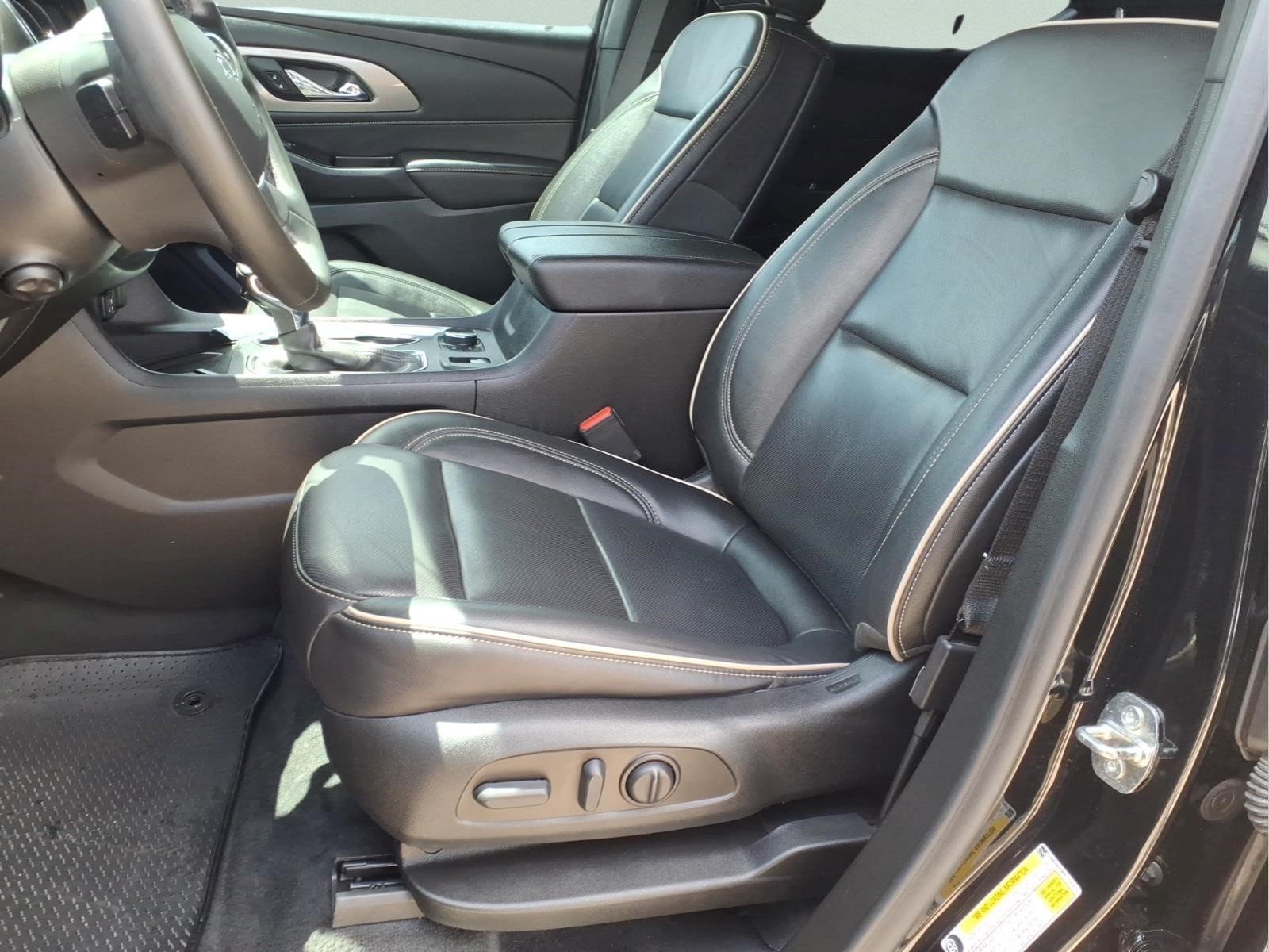 Used Car 2023 Chevrolet Traverse  Premier For Sale Under $30,000 In Bastrop, Texas