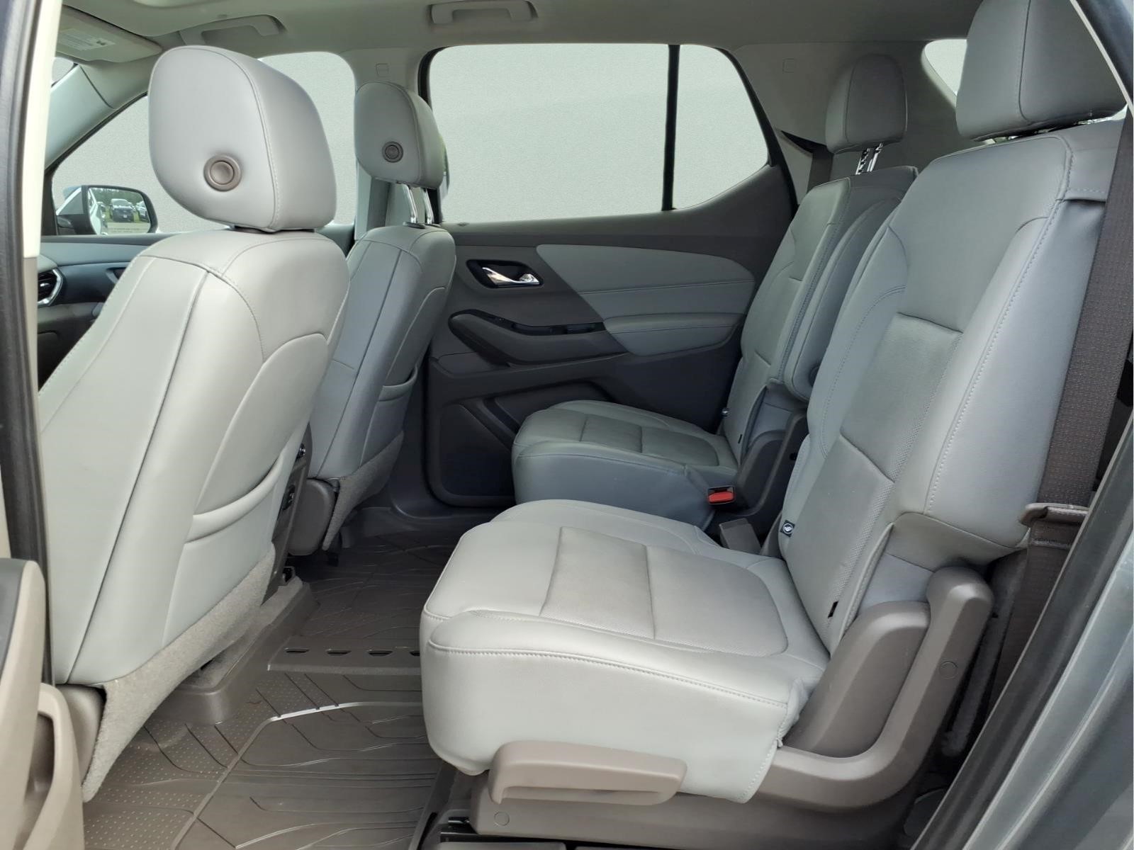 Used Car 2021 Chevrolet Traverse  Premier For Sale Under $30,000 In Bastrop, Texas