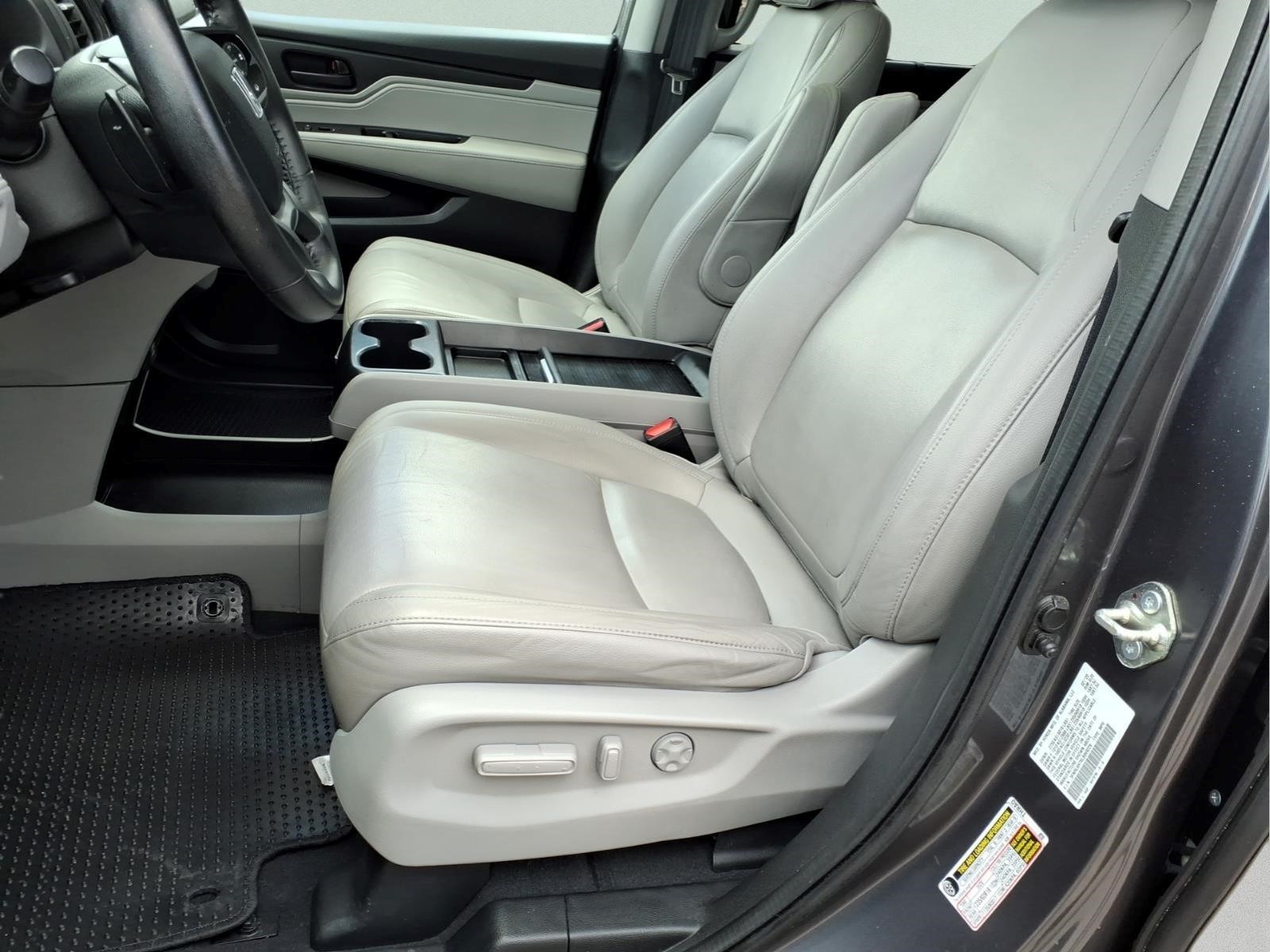 Used Car 2020 Honda Odyssey  Ex-l For Sale Under $25,000 In Bastrop, Texas