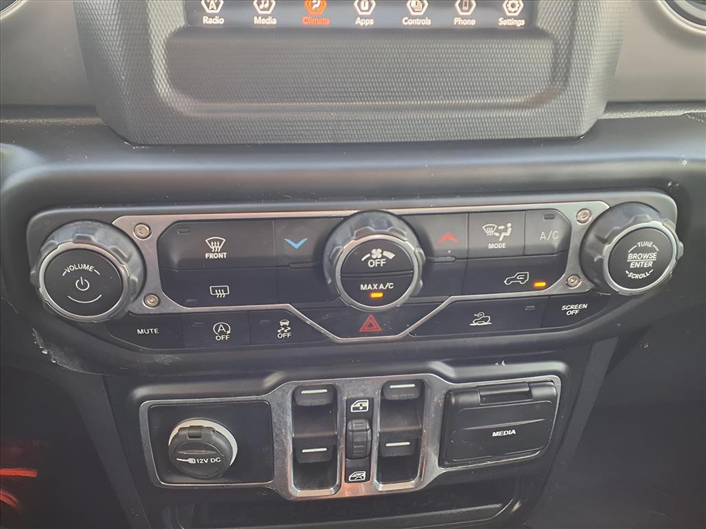 Used Car 2022 Jeep Gladiator  Willys For Sale Under $35,000 In Bastrop, Texas