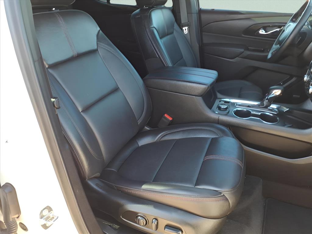 Used Car 2023 Chevrolet Traverse  Rs For Sale Under $40,000 In Bastrop, Texas