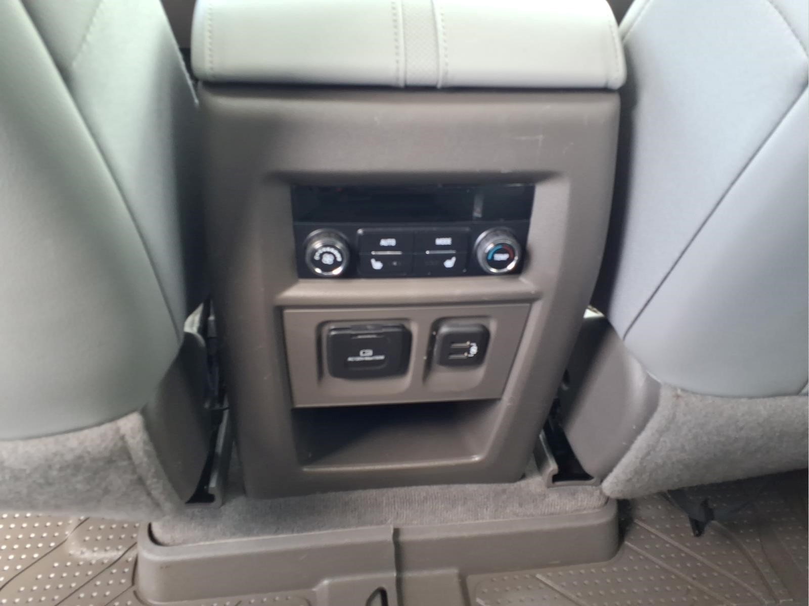 Used Car 2021 Chevrolet Traverse  Premier For Sale Under $30,000 In Bastrop, Texas
