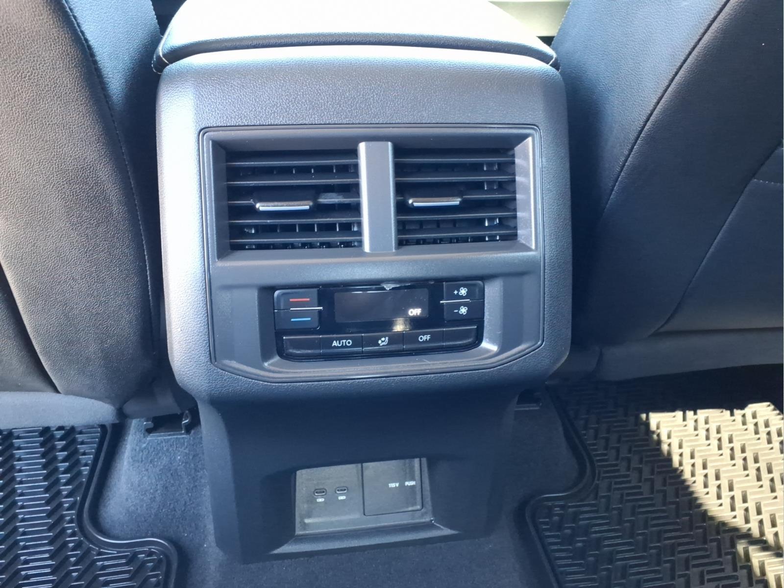 Used Car 2023 Volkswagen Atlas  3.6l V6 Se W/technology For Sale Under $30,000 In Bastrop, Texas