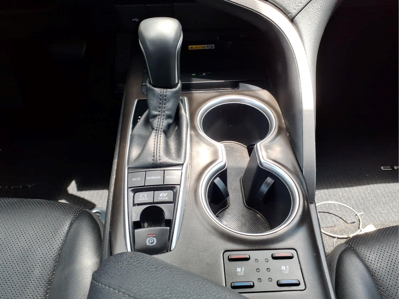 Used Car 2022 Toyota Camry Hybrid  Xle For Sale Under $30,000 In Bastrop, Texas