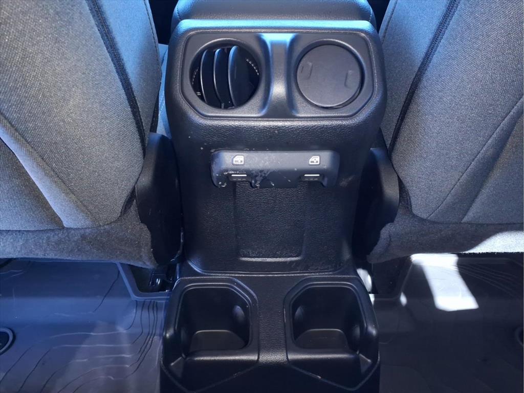 Used Car 2024 Jeep Gladiator  Willys For Sale Under $40,000 In Bastrop, Texas