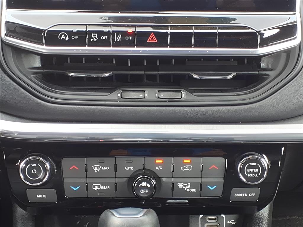 Used Car 2022 Jeep Compass  For Sale Under $25,000 In Bastrop, Texas