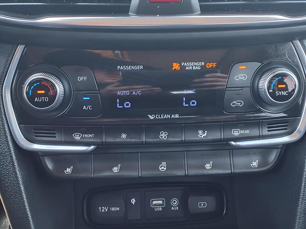 Used Car 2020 Hyundai Santa Fe  Limited For Sale Under $25,000 In Bastrop, Texas