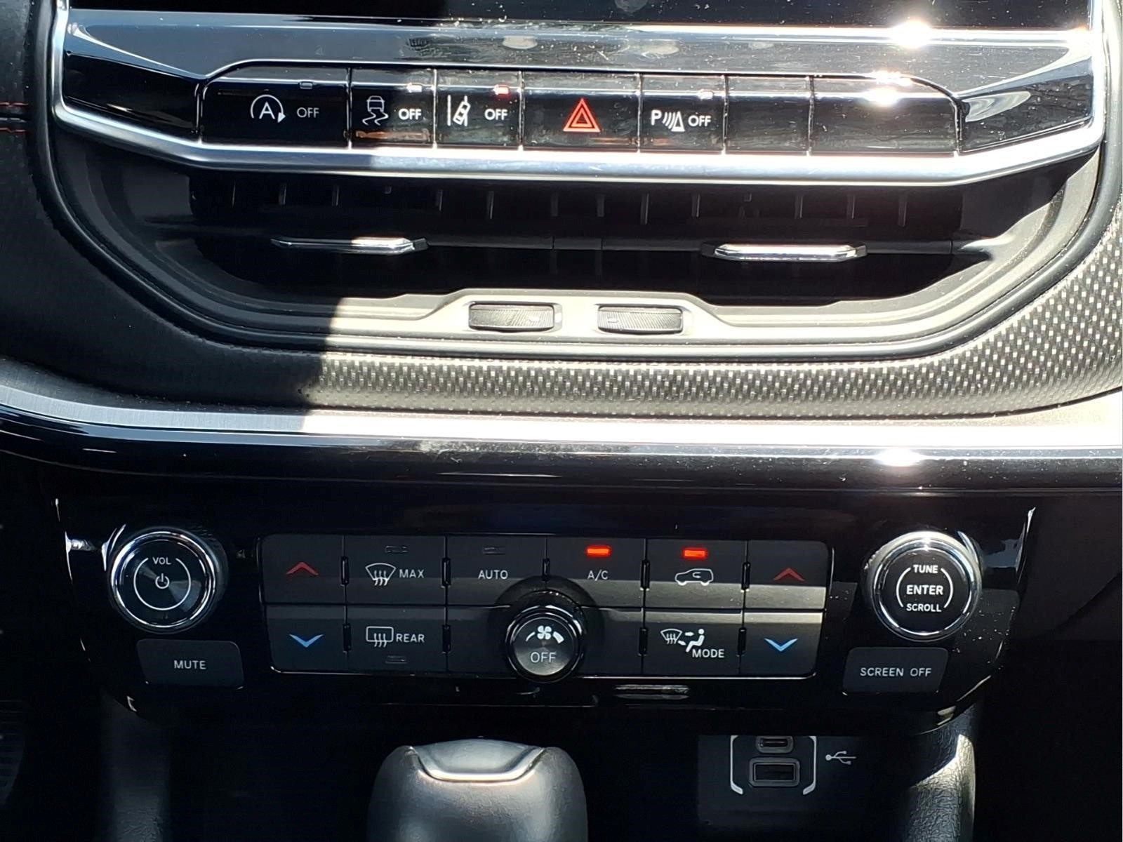 Used Car 2025 Jeep Compass  Trailhawk For Sale Under $25,000 In Bastrop, Texas