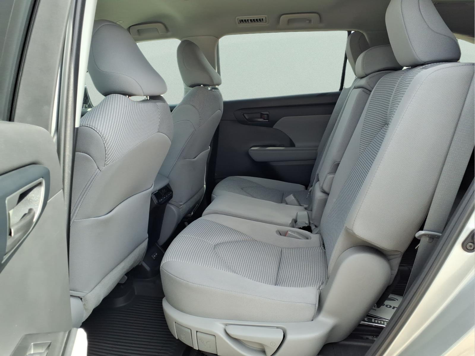 Used Car 2023 Toyota Highlander Hybrid  Le For Sale Under $35,000 In Bastrop, Texas