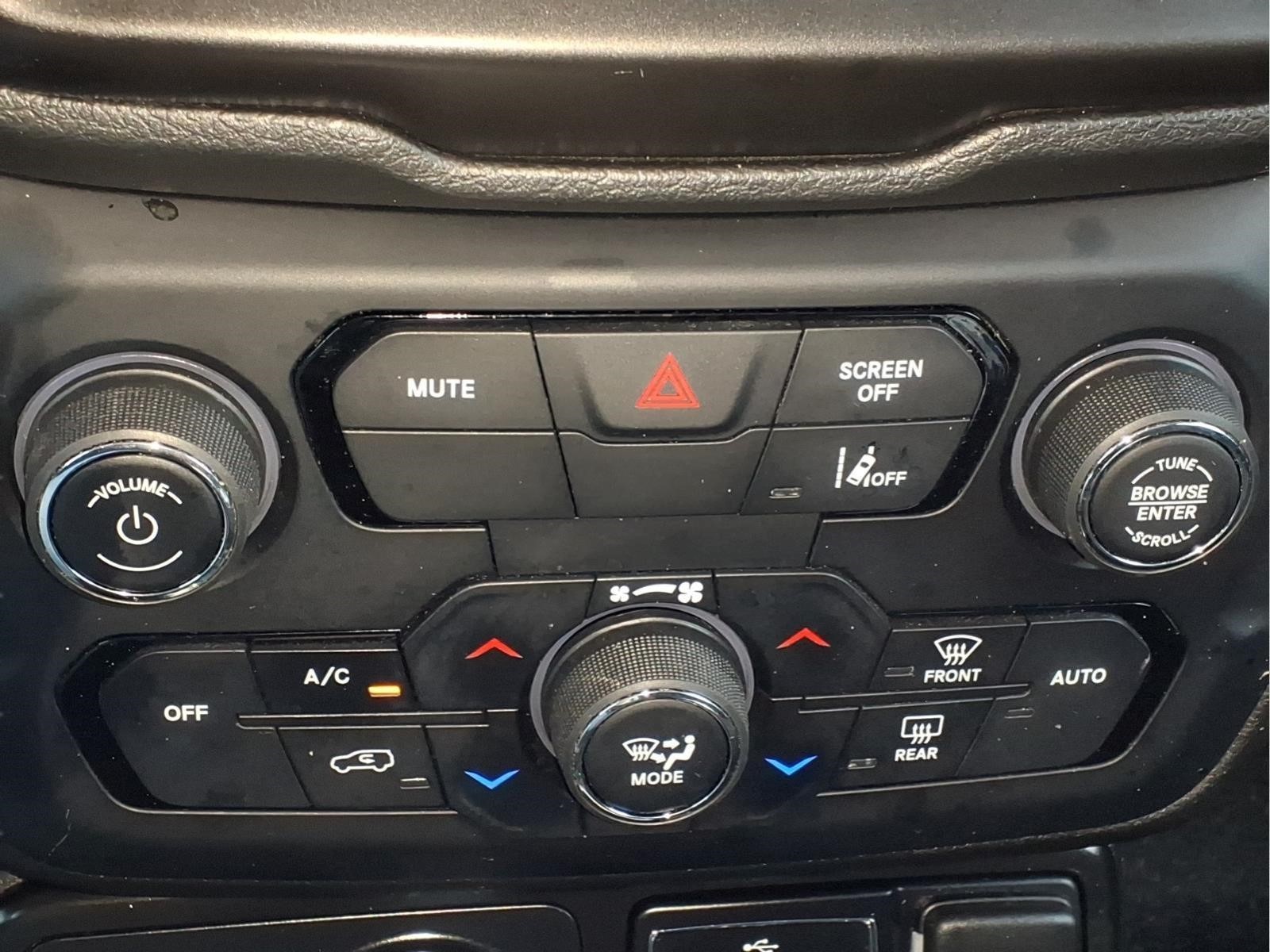 Used Car 2023 Jeep Renegade  Altitude For Sale Under $25,000 In Bastrop, Texas