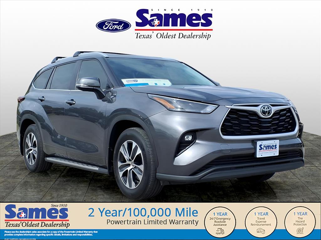 Used Car 2024 Toyota Highlander  Xle For Sale Under $40,000 In Bastrop, Texas