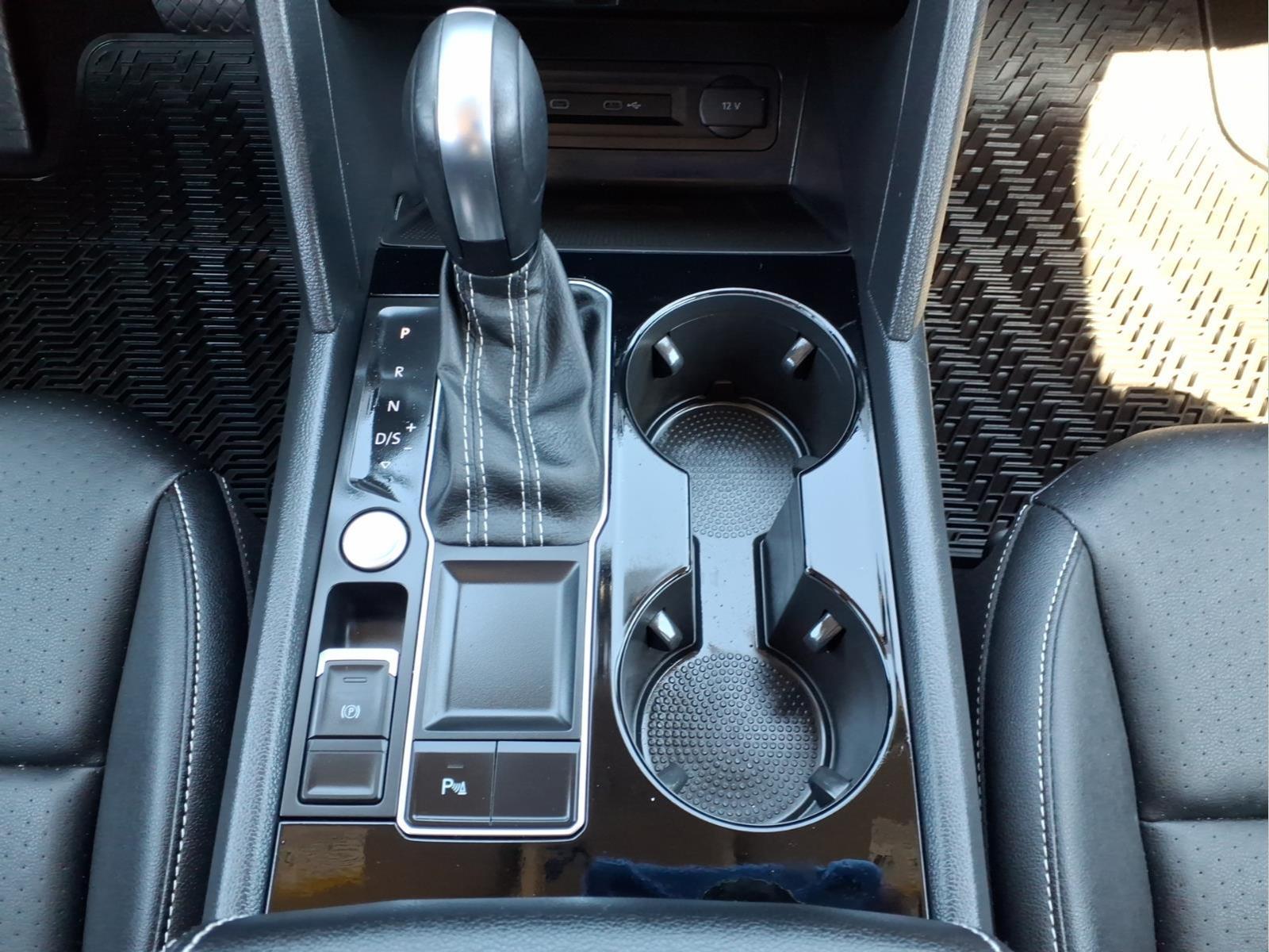 Used Car 2023 Volkswagen Atlas  3.6l V6 Se W/technology For Sale Under $30,000 In Bastrop, Texas