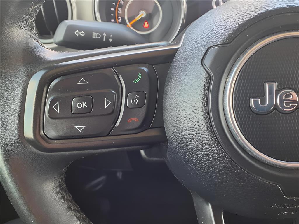 Used Car 2022 Jeep Gladiator  Willys For Sale Under $35,000 In Bastrop, Texas