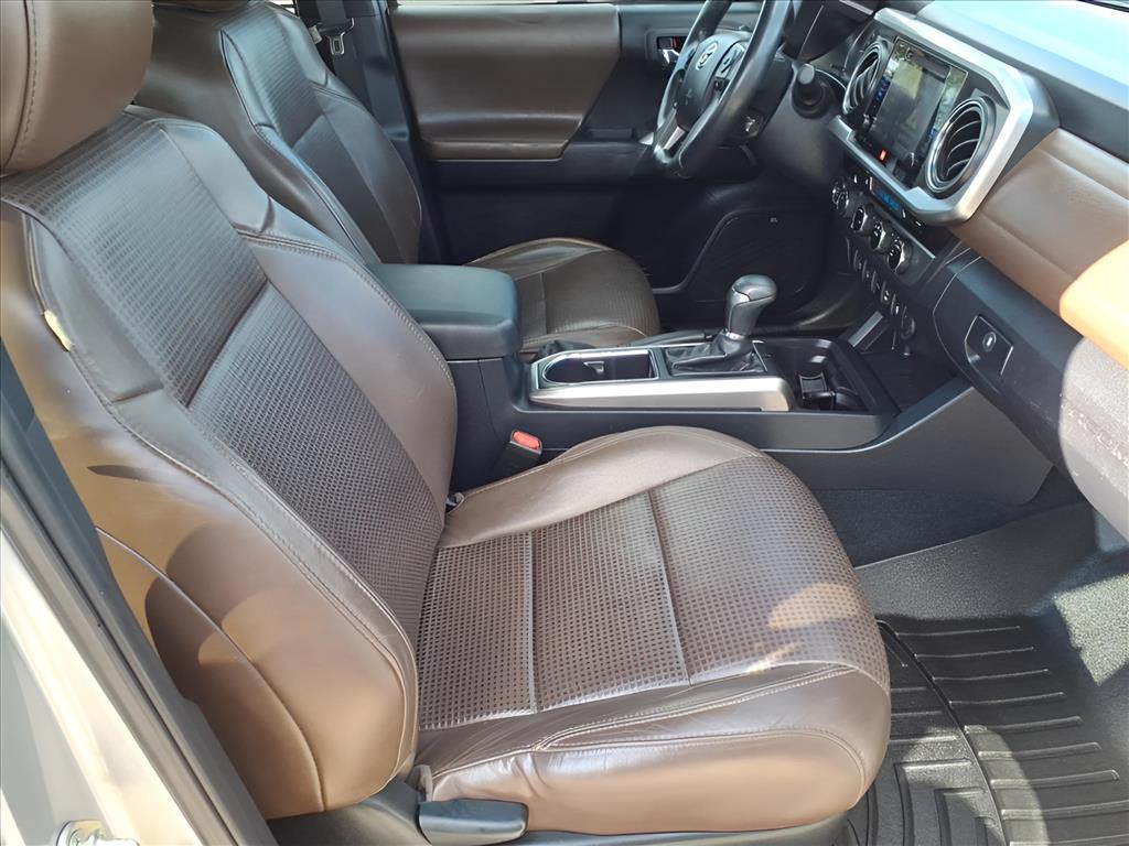 Used Car 2017 Toyota Tacoma  Limited V6 For Sale Under $20,000 In Bastrop, Texas