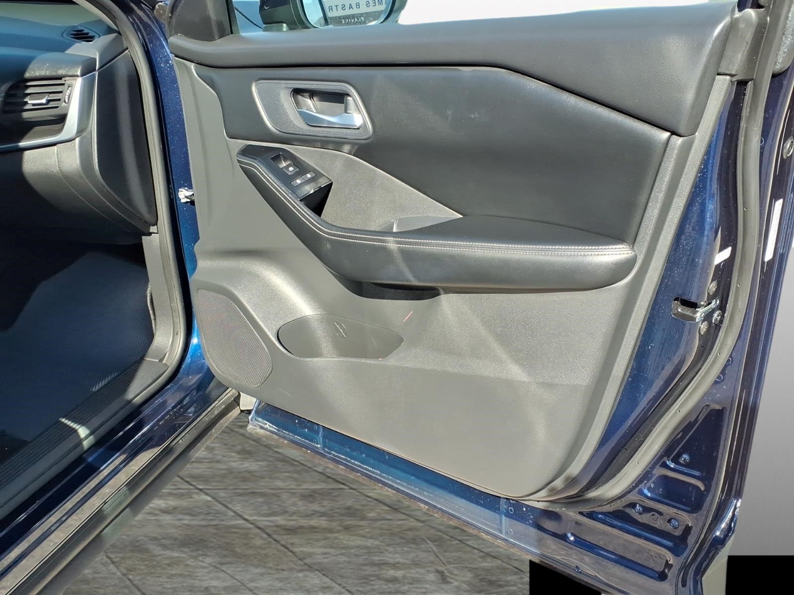 Used Car 2025 Nissan Rogue  Sv For Sale Under $25,000 In Bastrop, Texas