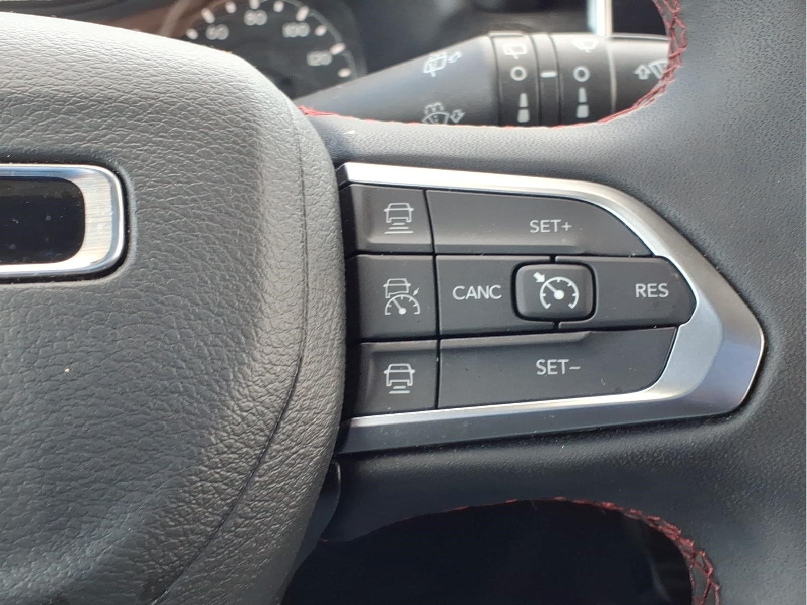 Used Car 2025 Jeep Compass  Trailhawk For Sale Under $30,000 In Bastrop, Texas